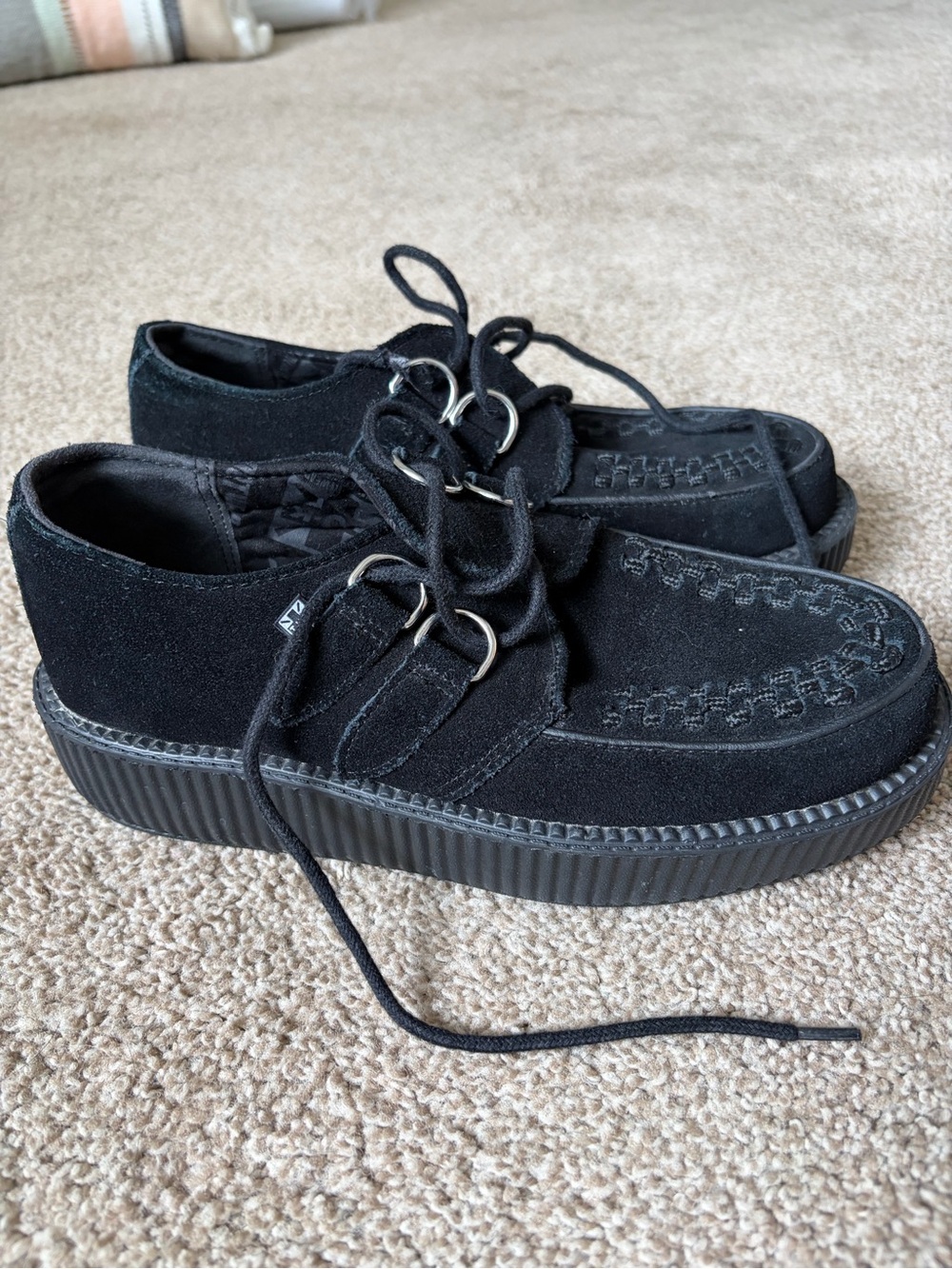 Tuks suede shoes